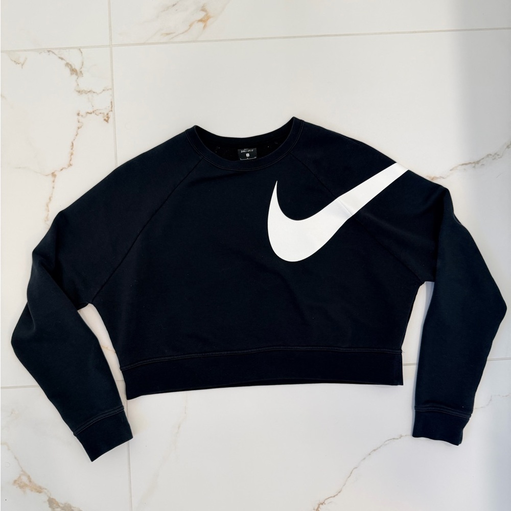 Nike Women's Black and White Cropped Sweatshirt